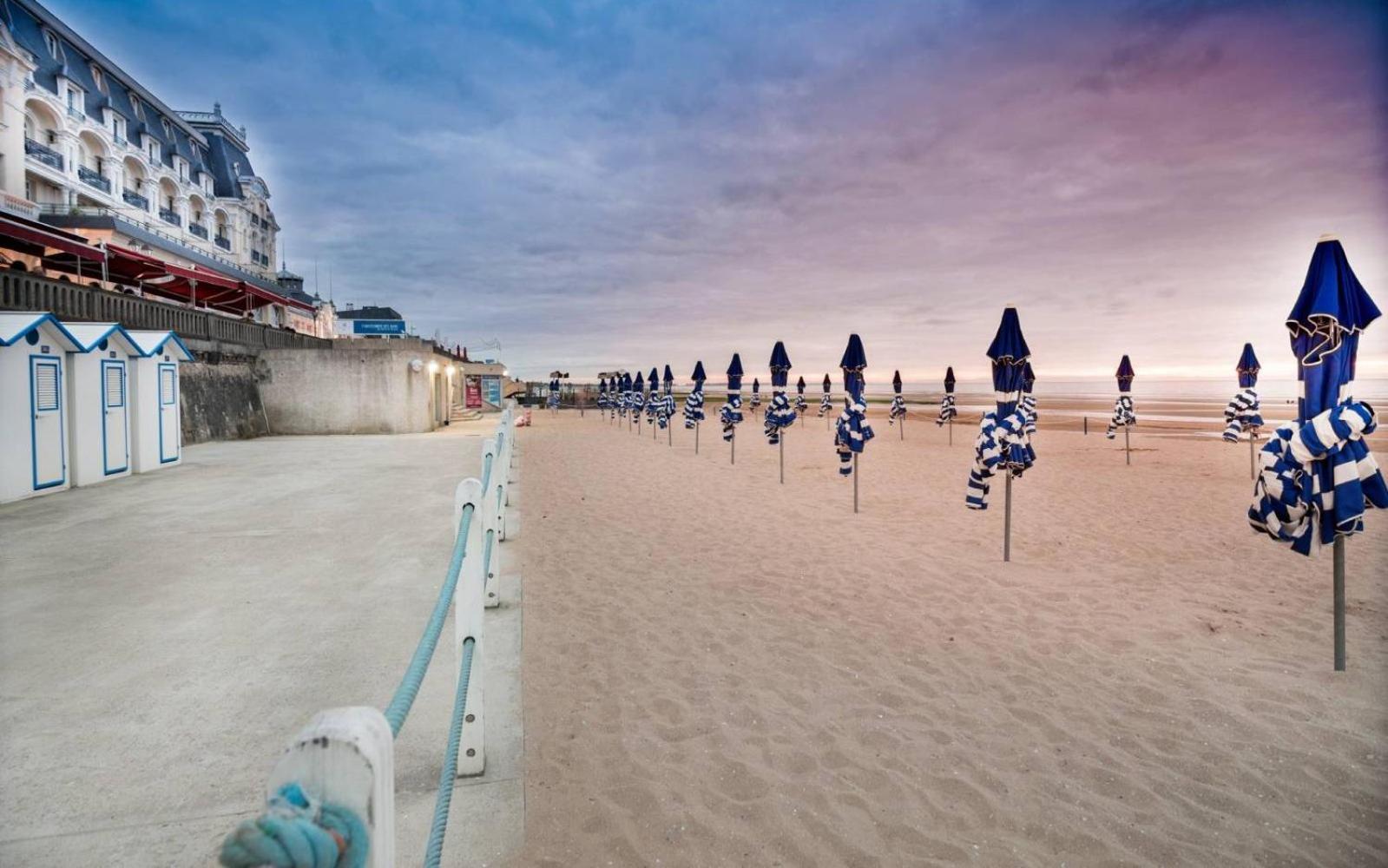 Le Nid De Plage A 100 M De La Mer カブール エクステリア 写真